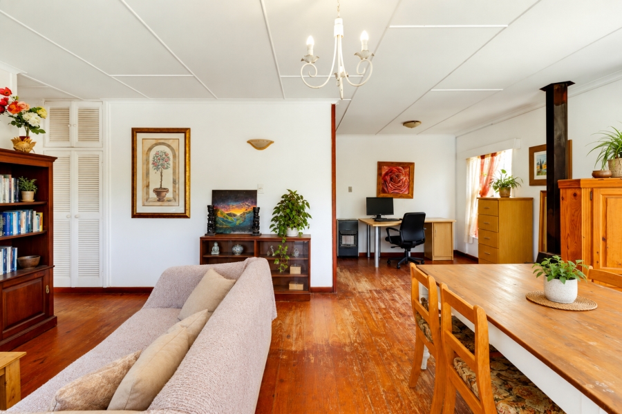 3 Bedroom Property for Sale in Dobson Western Cape